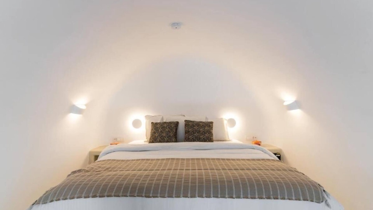 Exo Gonia Apartment | BH071 - C - Suite Santorini