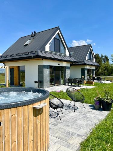 Krempachy Ski Chalet | Białka i Skałka domki z jacuzzi i widokiem na góry - jacuzzi and mountain view
