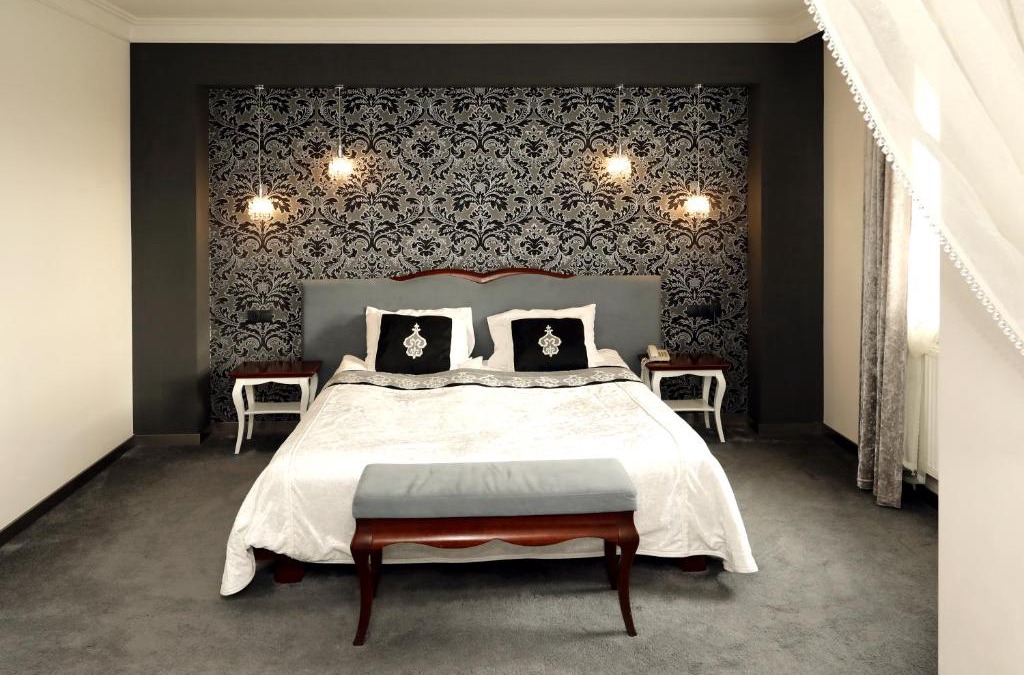 Nowe Miasto Hotel | Biały Dom Henlex Hotel Restauracja