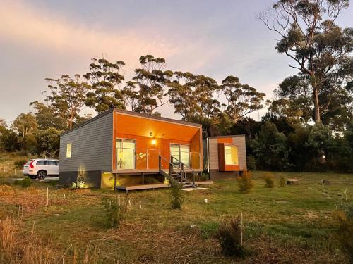 Bicheno House | Bicheno Wildflower Sands coastal retreat