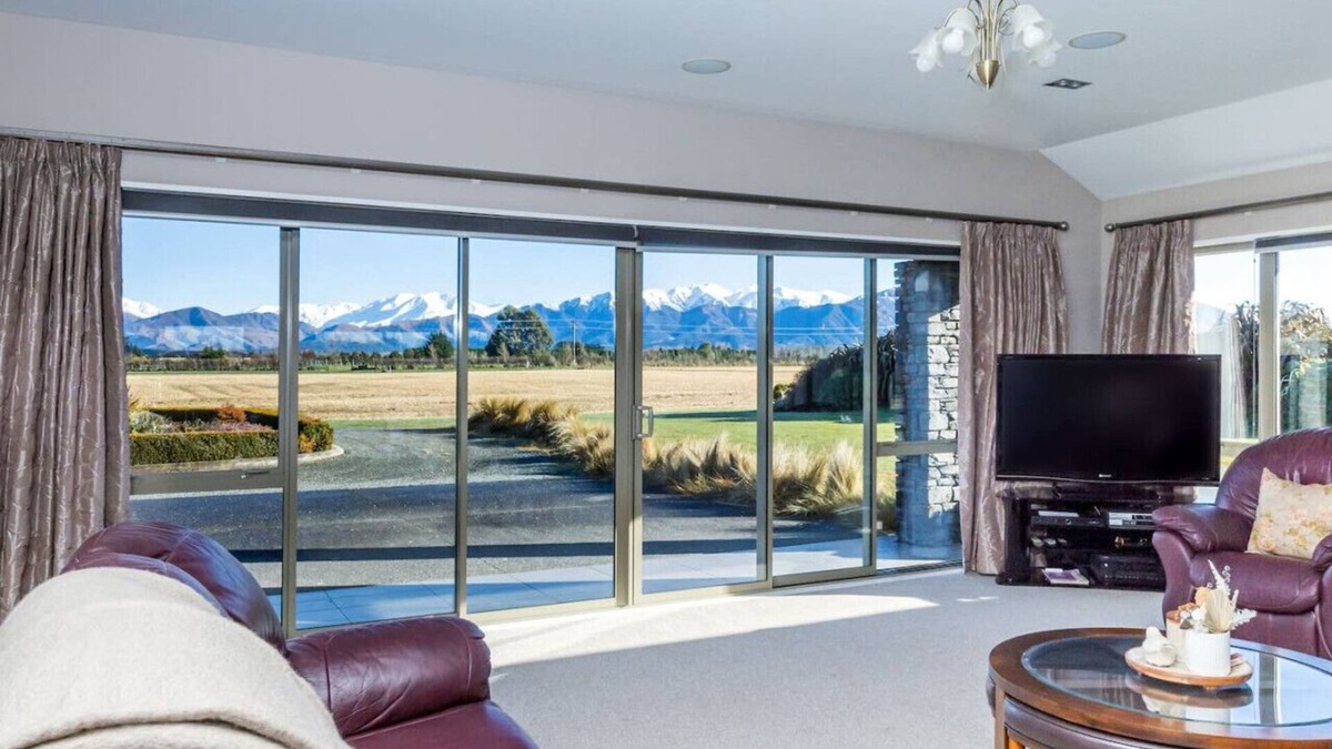 Methven House | Bicton House | Mt Hutt Views