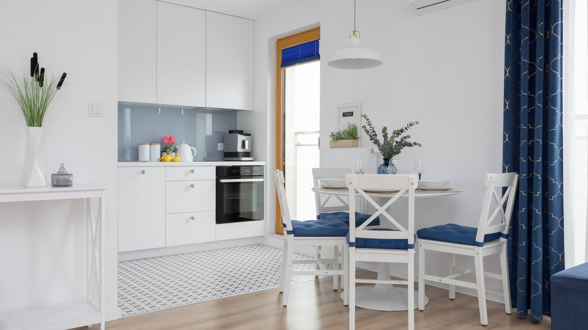 Konstancin-Jeziorna Apartment | Bielawska Marina Apartment by Renters