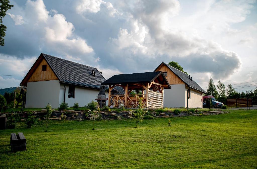 Lutowiska House | Bieszczadzka Miejscówka