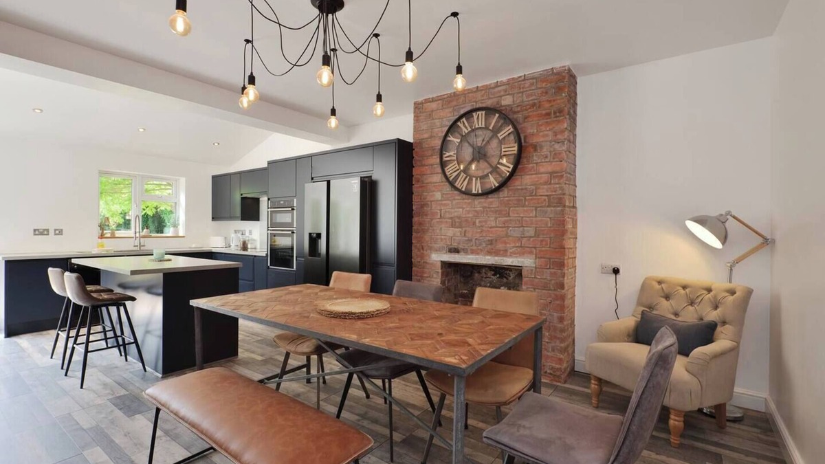 Hereford House | Big 3BR I Central I Pets Welcome