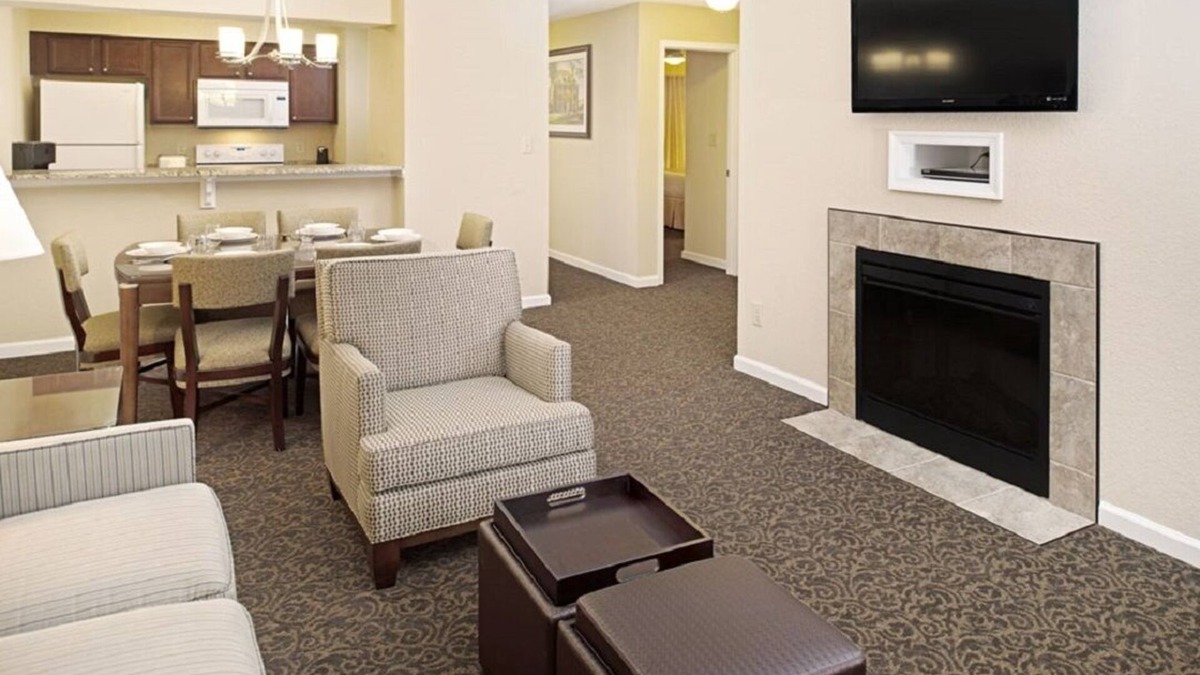 Berkeley Villa | Big and Beautiful 4 Bedroom 4 Bathroom Sleeps 12 Townhouse @ Powhatan Resort