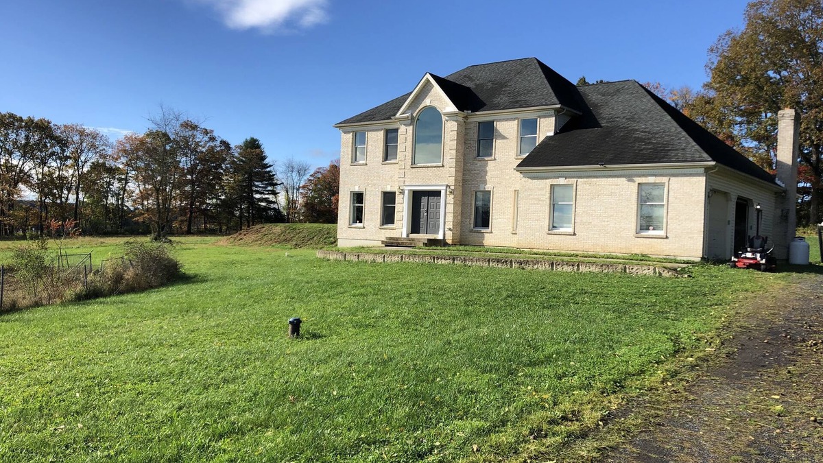 Kunkletown House | Big And Spacious 5-Bedroom With Outdoor Pool in Kunkletown near Blue Mountain