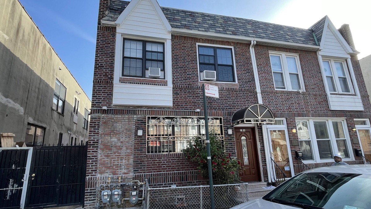 Ditmars Steinway Apartment | BIG APT ❤️NYC