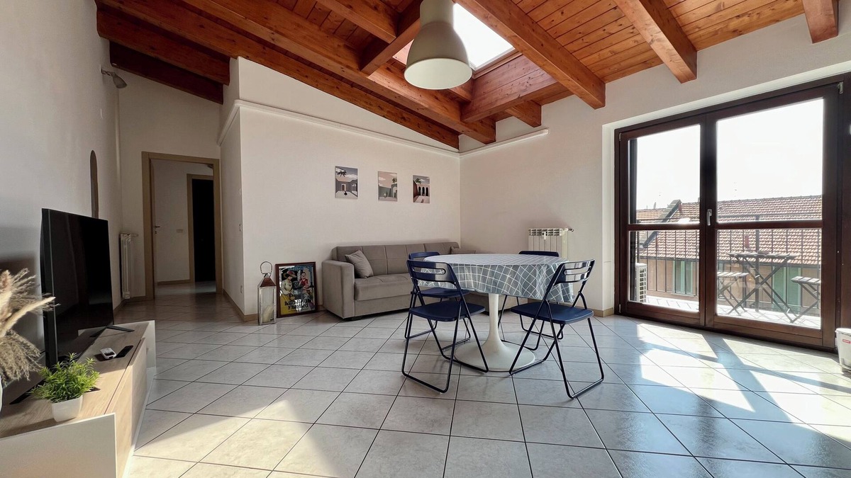 Acquabella Apartment | BIG Attico Goldoni 2 bathroom [Duomo-M4 Lin Airport]