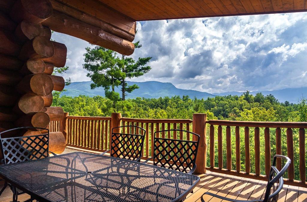 Pittman Center House | Big Bear Ridge Lodge - Breathtaking mountain views and private forest scenes in amazing large log cabin