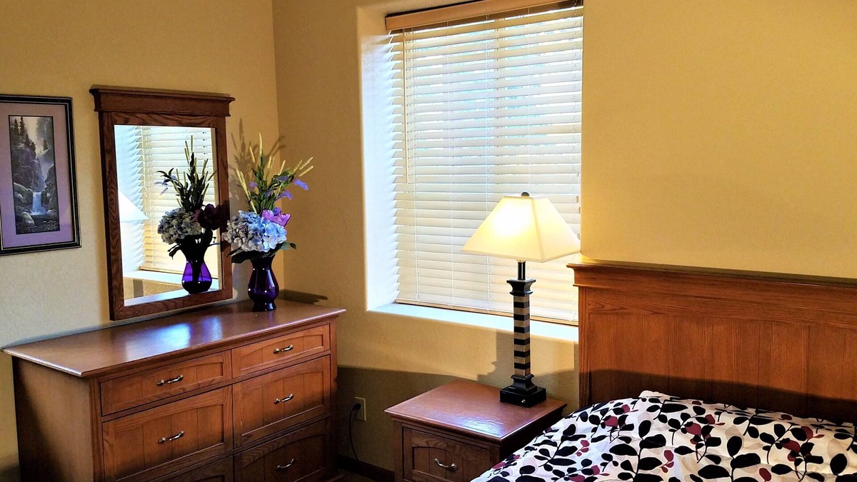 Dillon House | Big Beautiful Clean Comfortable Loaded! 4 Bedroom