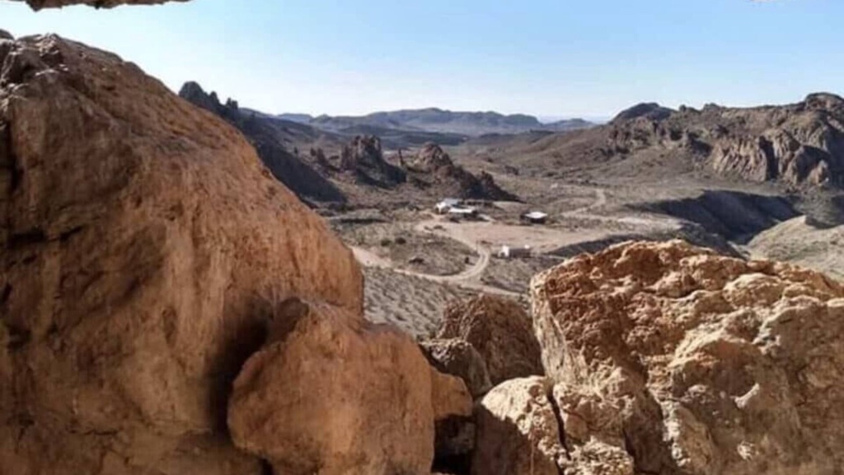 Terlingua Hotel | Big Bend Lodging at Ten Bits Ranch | Room #6 (Texas Hattery)