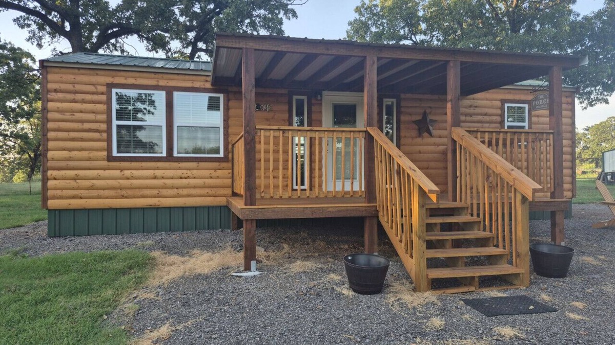 Chelsea House | Big Cabin Hideaway Tiny Home