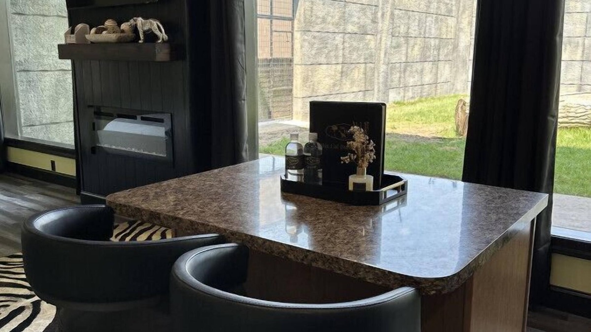 Town of Sullivan House | Big Cat Bungalows at The Haven - Tiger 4