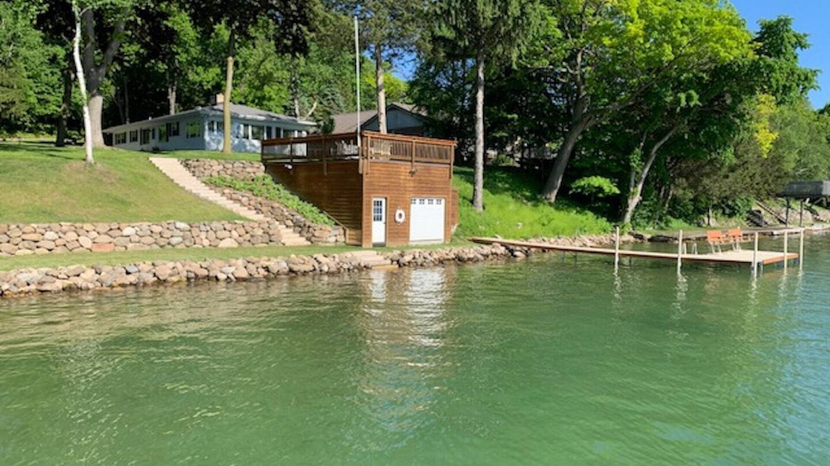 West Bend House | Big Cedar Lake, 125 feet of sandy frontage, beautiful shore, sunsets, spacious