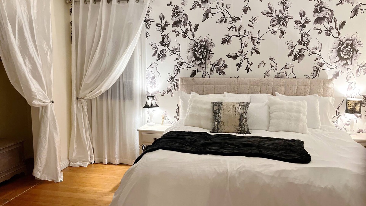 Southeast Yonkers Apartment | Big City Haven | Safe & Spacious 2BR Retreat near NYC w/Porch, Sleeps 7