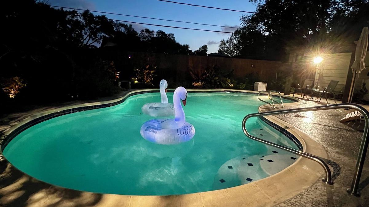 Westbury House | Big Heated Pool w Sunroom, Centrally-loc. Luxury in Houston, Billiards, Sleeps16