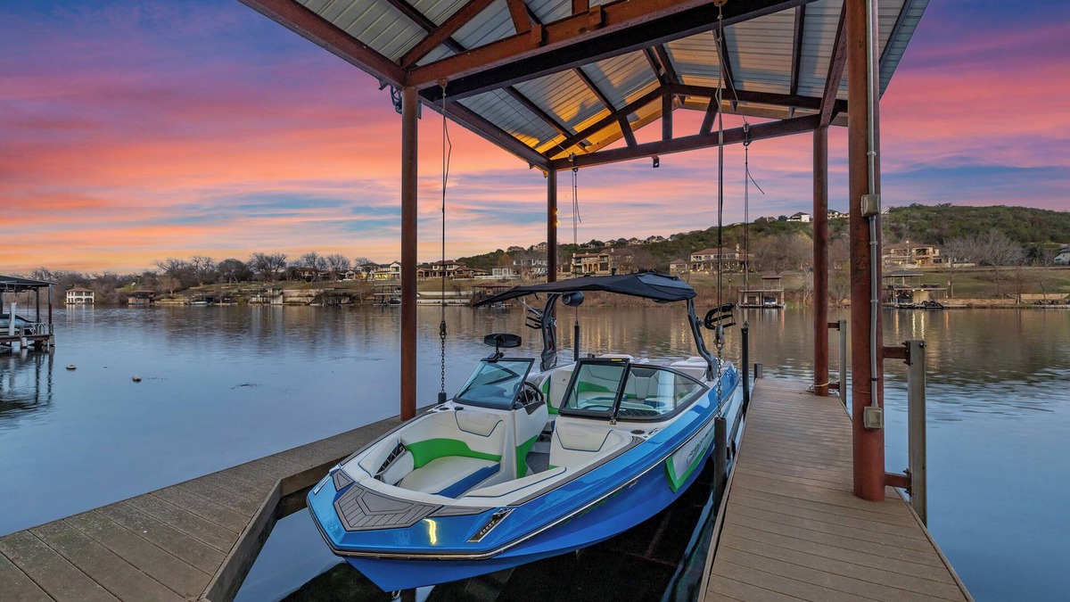 Apache Shores House | Big Horn - Lake Front & Boat slip!