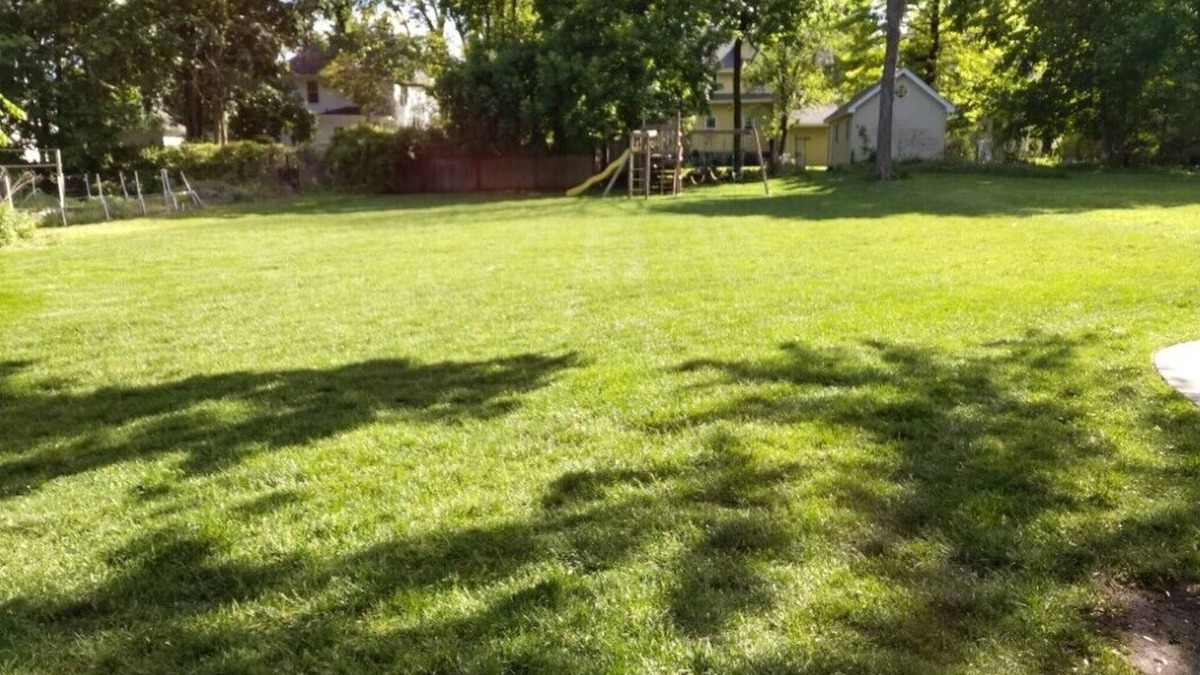 Teaneck House | Big house and beautiful huge yard, close to NYC