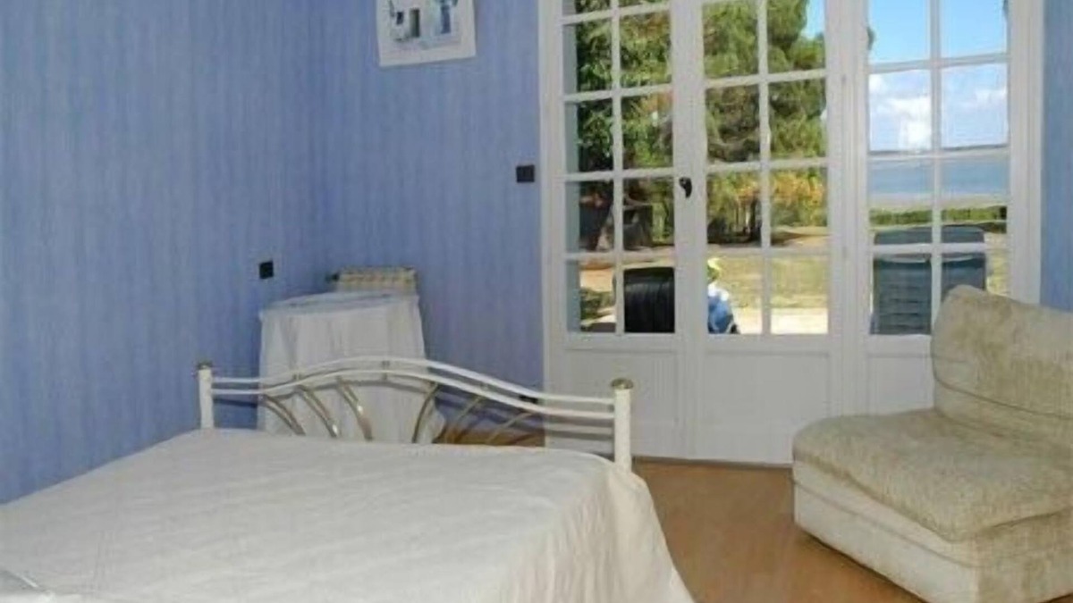 Penestin Villa | Big House Beachfront with Large Garden