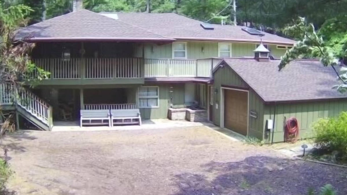 Mount Gretna House | Big house, big yard, close to everything in Mount Gretna!