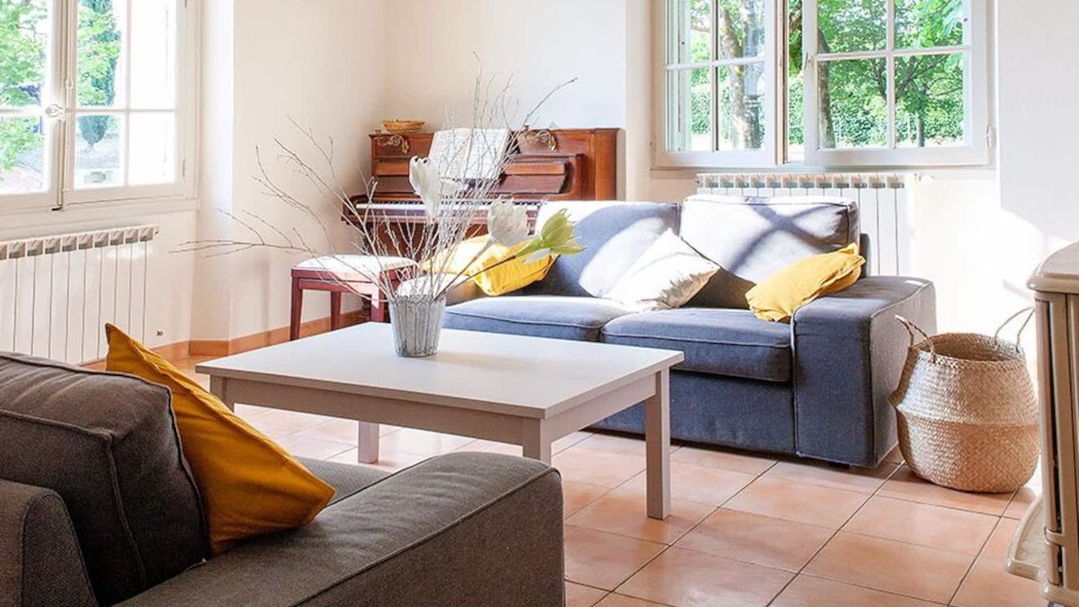 Cahuzac-sur-Vere House | BIG HOUSE - QUIET - GARDEN