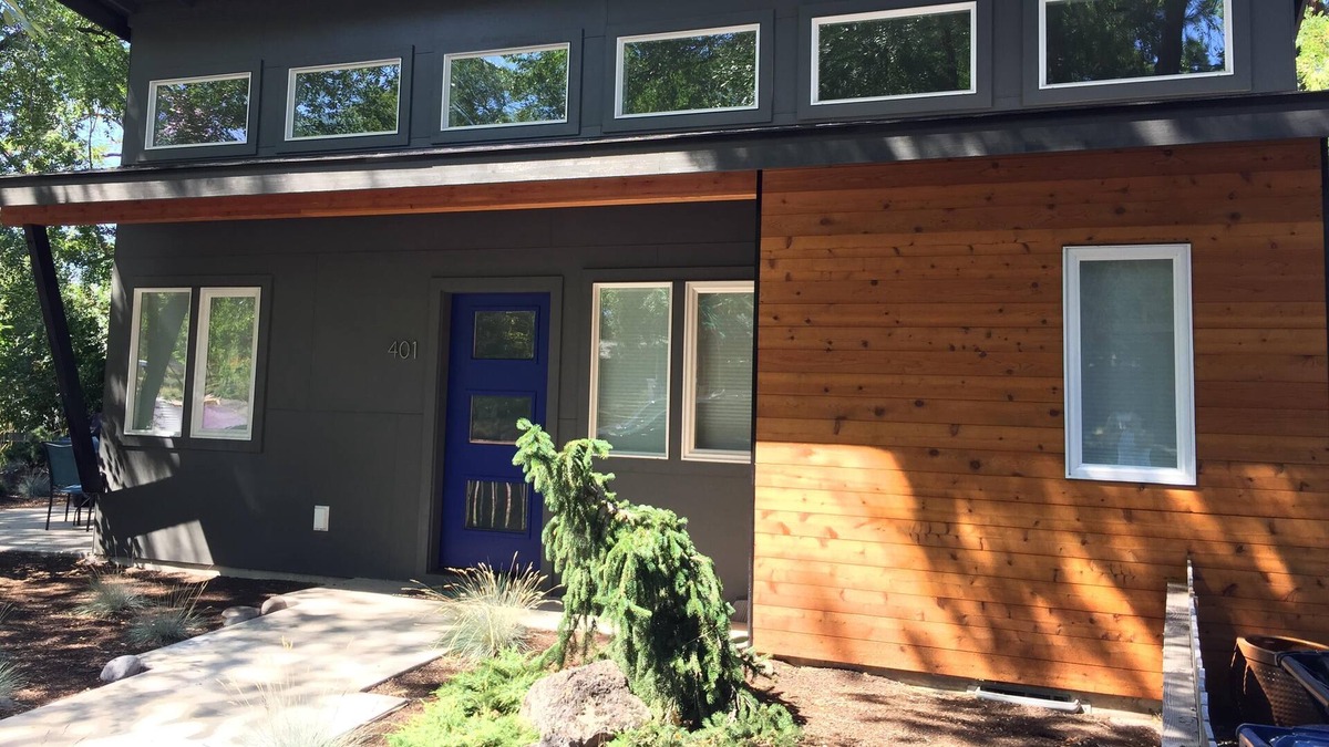 Old Bend Cottage | Big Lava- Modern in Downtown Bend, Perfect Location, 100+mbps Wifi