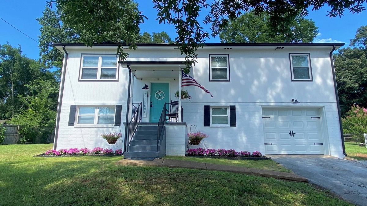 Middle Valley House | BIG OAK LODGE- 3.5 miles to lake & Chester Frost Park, boats & trailers welcome
