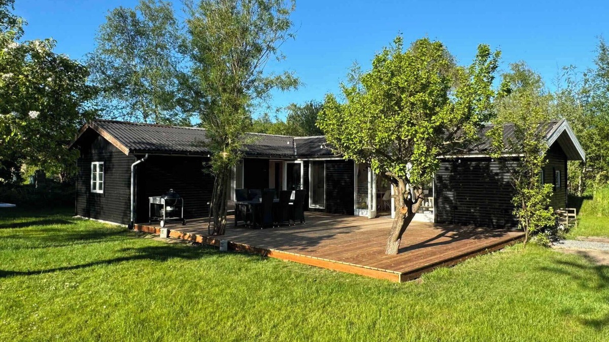 Grevinge House | Big renovated cottage with soul and love