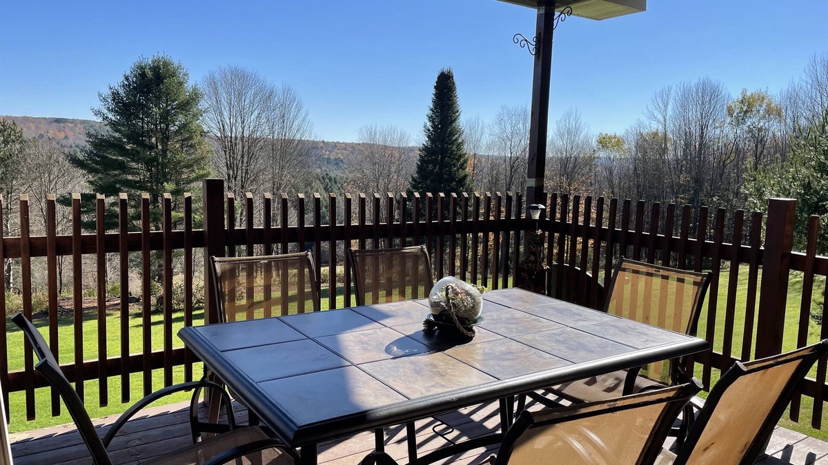 Laurens House | Big Sky - Great view, peaceful setting, near Gilbert Lake State Park