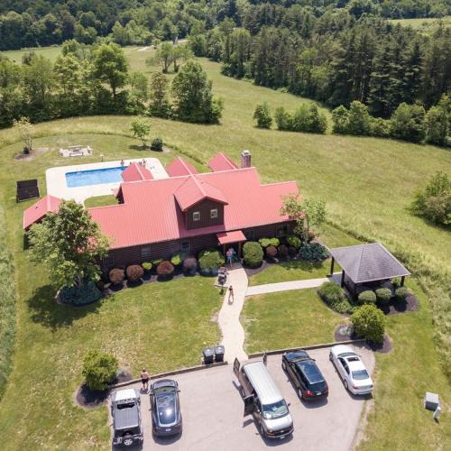 Logan House | Big Sky Lodge - by The Chalets