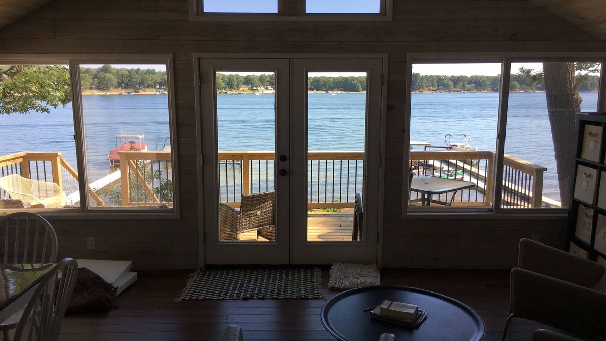 Baldwin House | Big Star Lake Beach TIme! Newly remodeled cottage for lake front summer fun!