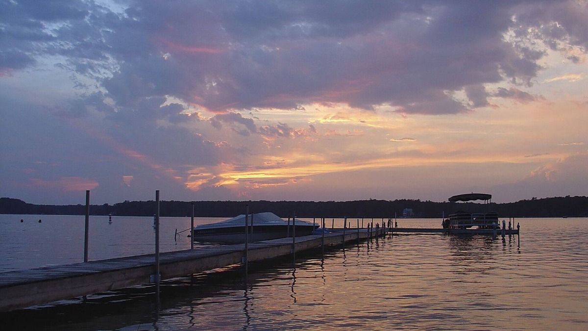 Baldwin Cottage | Big Star Lake Cottage Centrally Located In Manistee National Forest