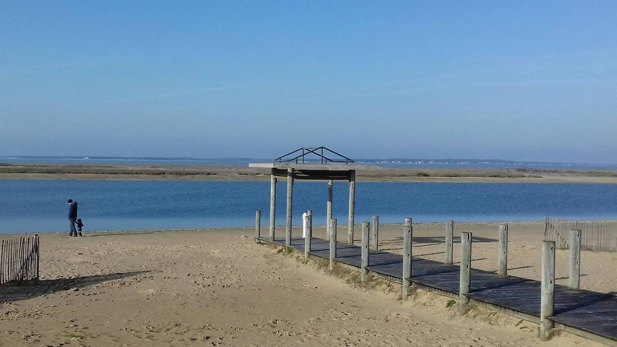 Bourcefranc-le-Chapus House | Big village house - close to the sea