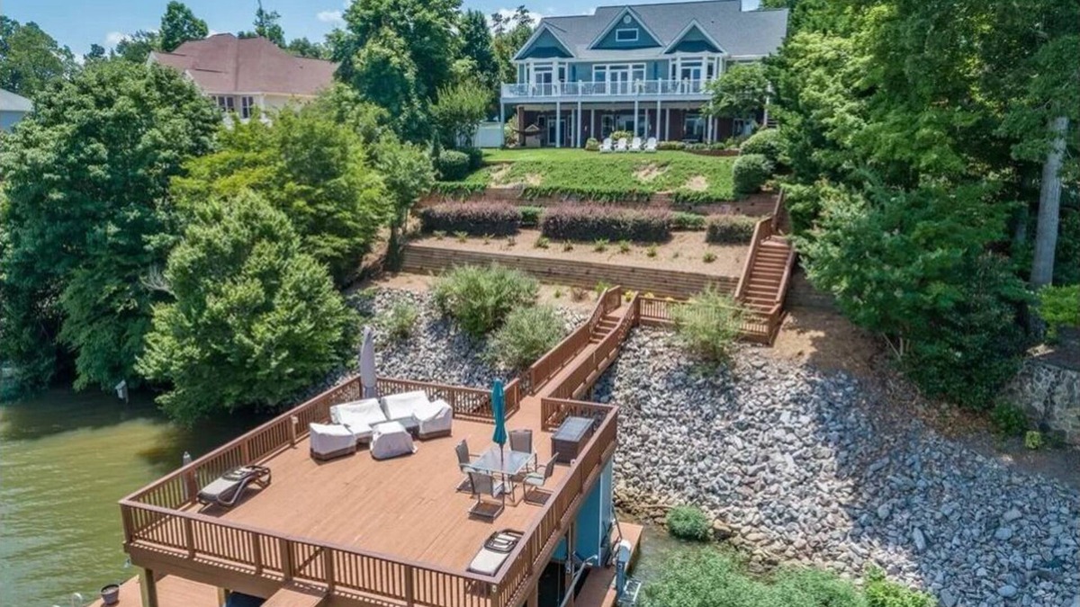 Olde Ferry Estates House | Big Water Lodge | Main Lake | Luxury Rental | Spectacular views | 5BR/4BA |