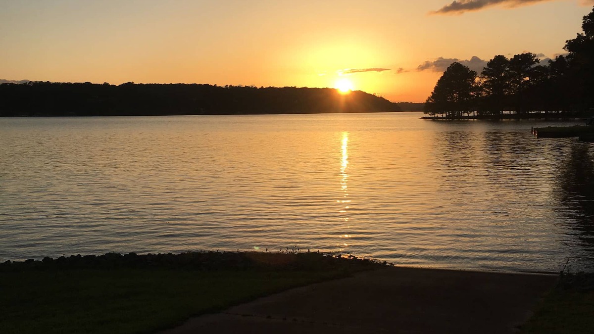 Cullman House | BIG WATER VIEWS ON SCENIC SMITH LAKE