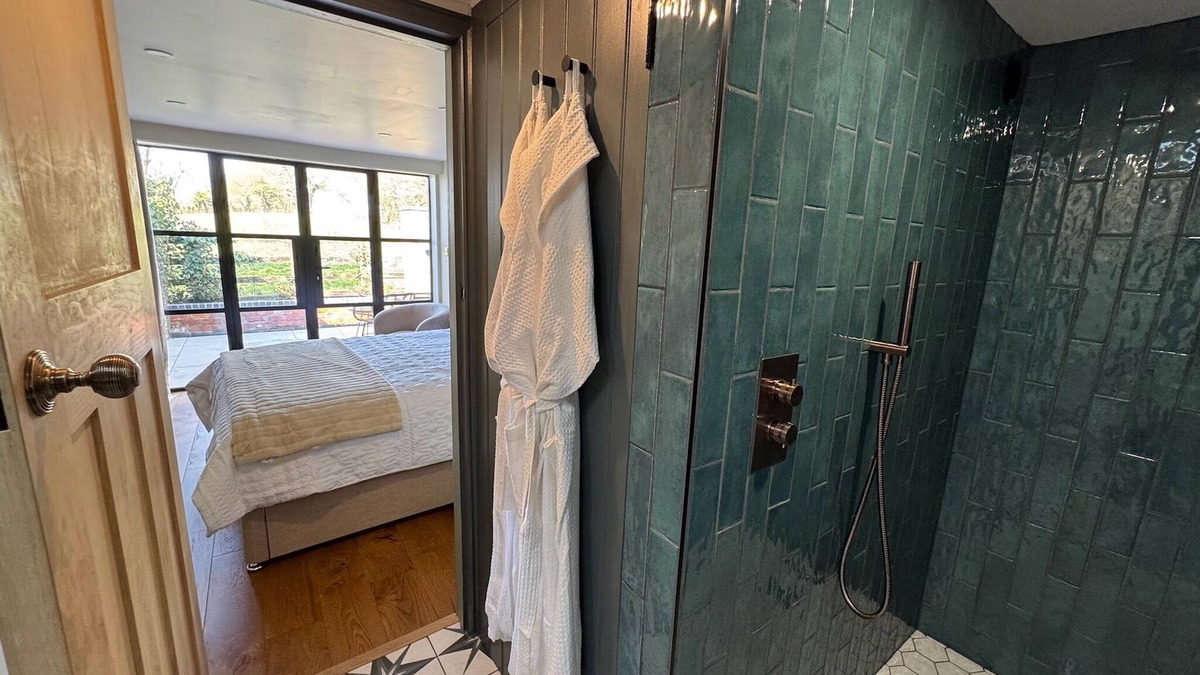 Corby Glen Apartment | Bijou boutique country room, private terrace with beautiful countryside views.