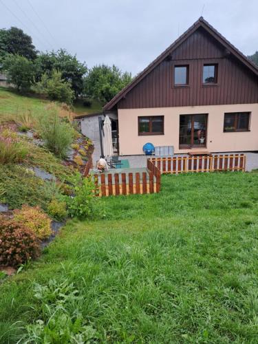 Chvalec Apartment | Bike & Enduro Penzion Petříkovice