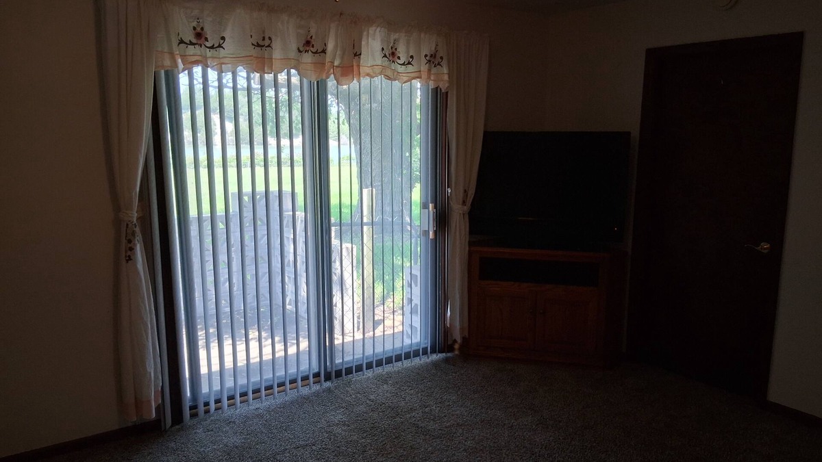 Iola House | Bike, Fish, Relax 3 BR Lakefront Ranch House
