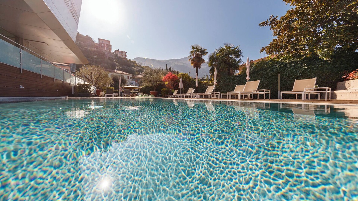 Torbole sul Garda Hotel | BIKE HOTEL CARAVEL
