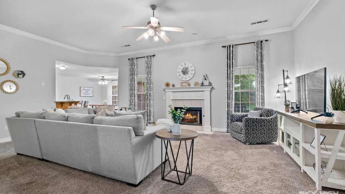 Bentonville House | BIKE IN/OUT🔷 Close to ApplegateTrail/ColerTrail/Downtown & Marrs Merc🔷DOGS OK!