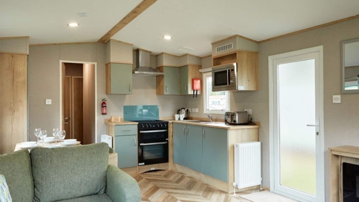 Great Billing Ski Chalet | Billing Aquadrome Silver 3 Bed Caravan NB21