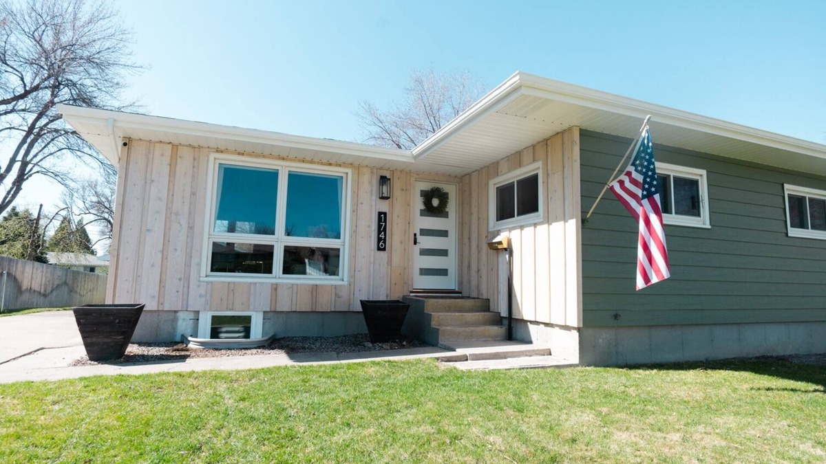 Billings House | BILLINGS FAMILY RANCHER - Safe Location and Clean.