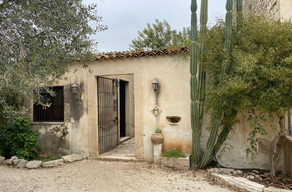 Vittoria Apartment | Bilocale in antico Casale tra le vie del vino ibleo