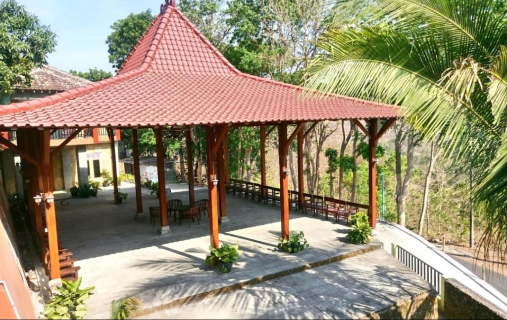 Srimulyo House | BINAKARYA HOMESTAY SYARIAH