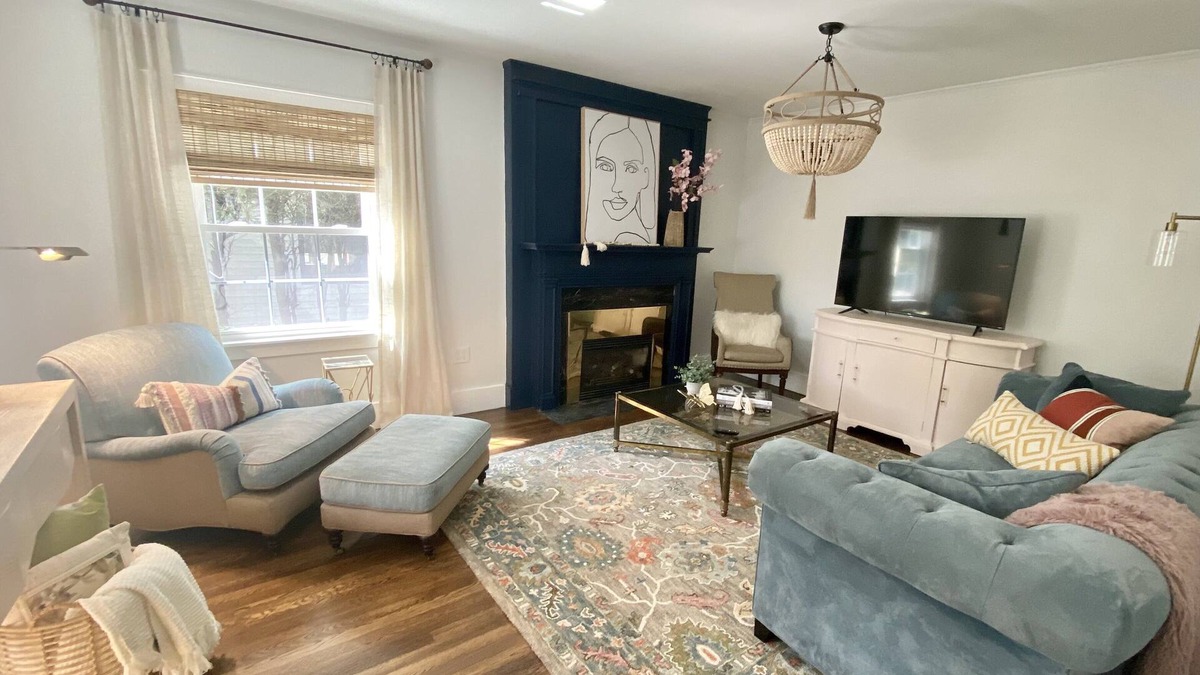 Binghamton House | Binghamton’s Best! Families and Friends Retreat