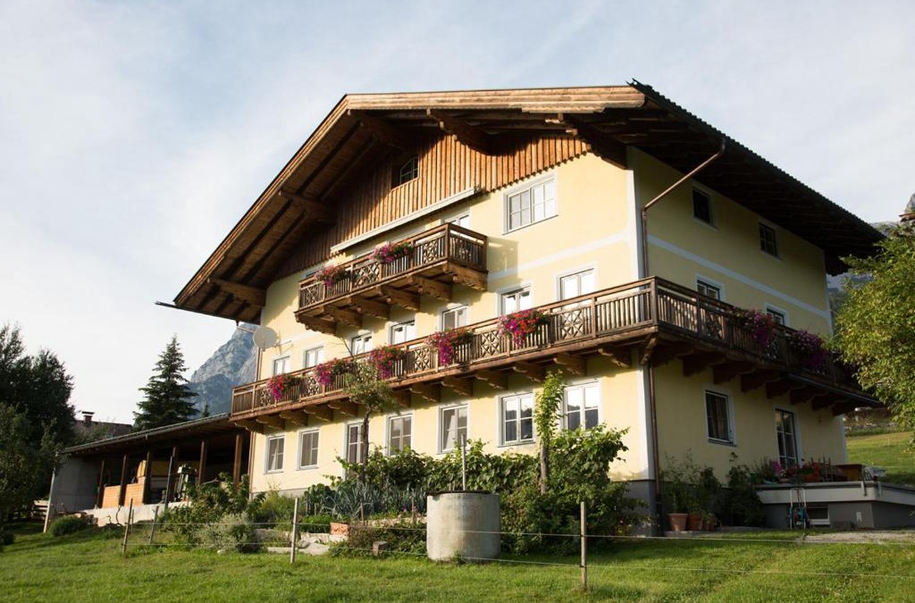 Laubichl Apartment | Bio-Bauernhof Einberghof