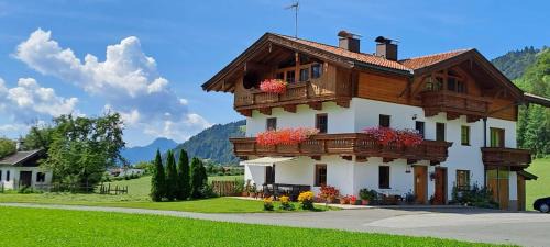 Walchsee Apartment | BIO- Bauernhof Obermaurach