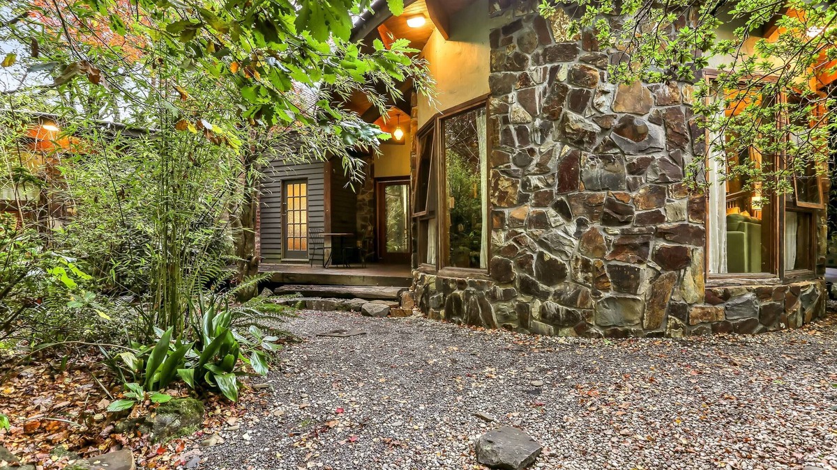 Olinda Apartment | Birch - 2 Perrins Creek Rd Olinda