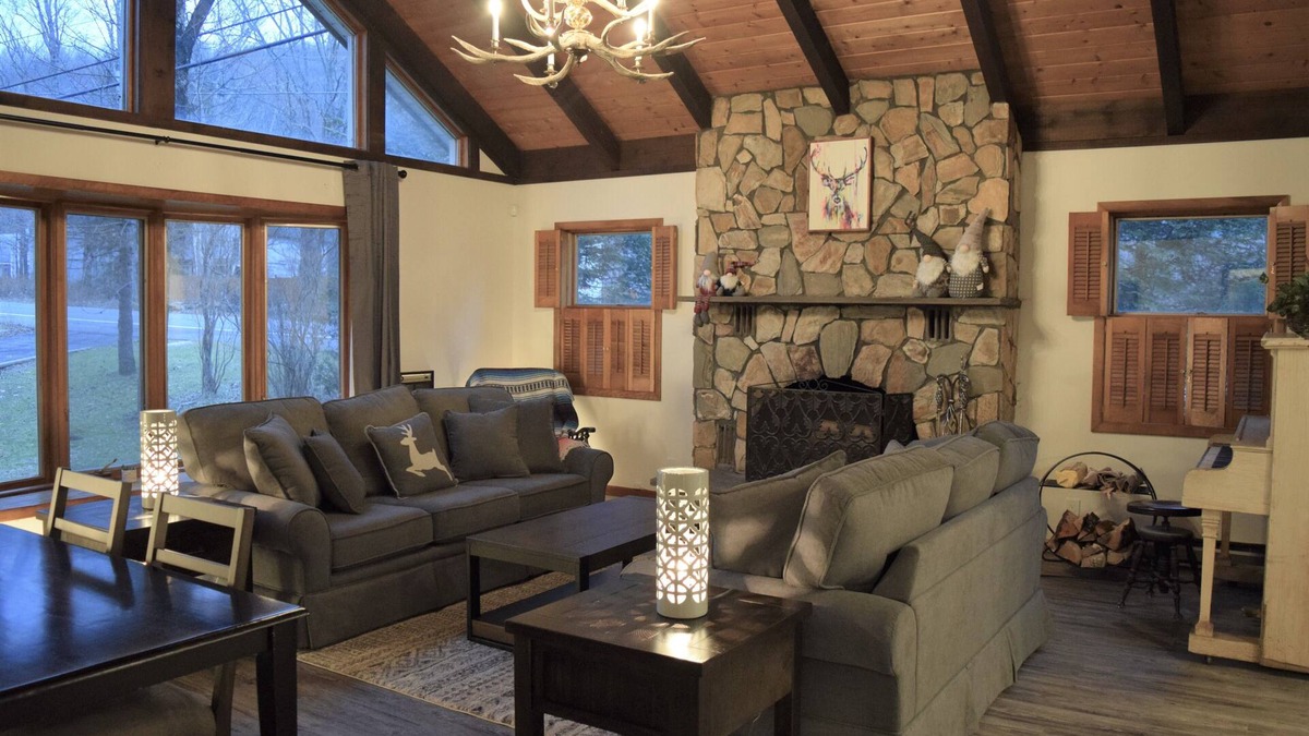 Big Indian House | Birch Creek Mountain House- 3 minutes to Belleayre Mtn