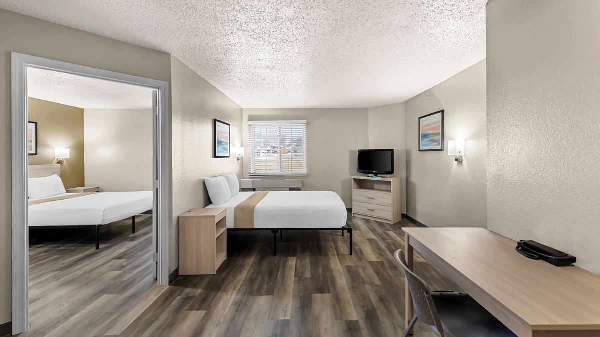 Columbia Hotel | Birch Hill Suites Columbia